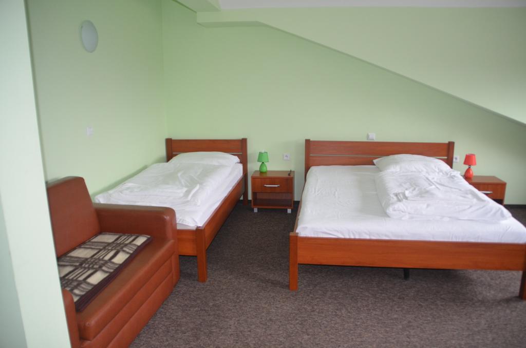 Hotel Tenis Chrzastowice Phòng bức ảnh