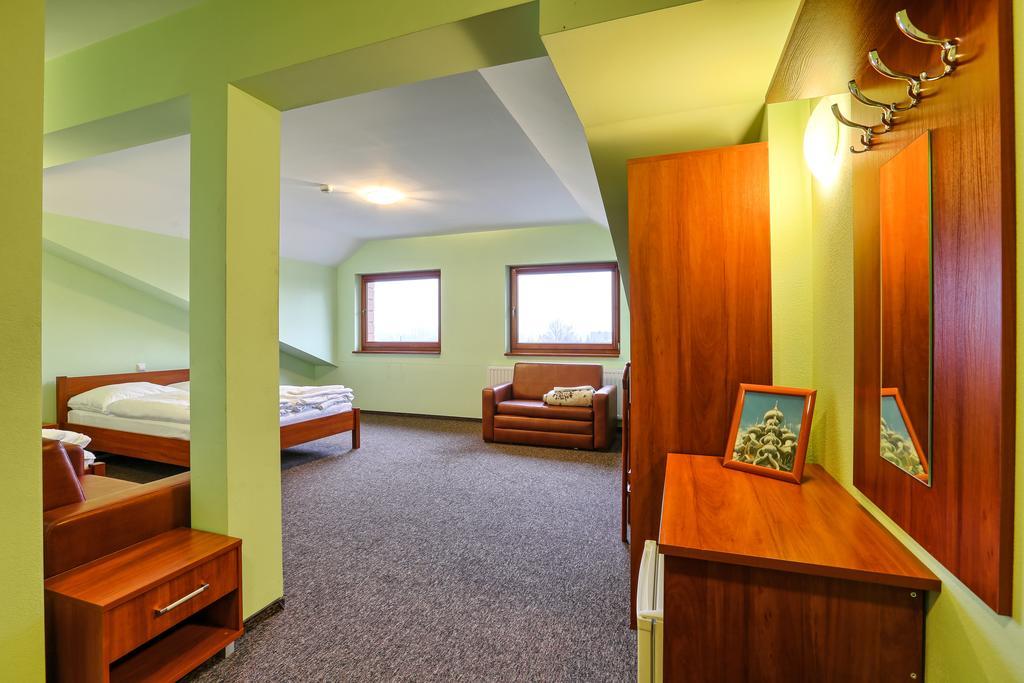 Hotel Tenis Chrzastowice Phòng bức ảnh