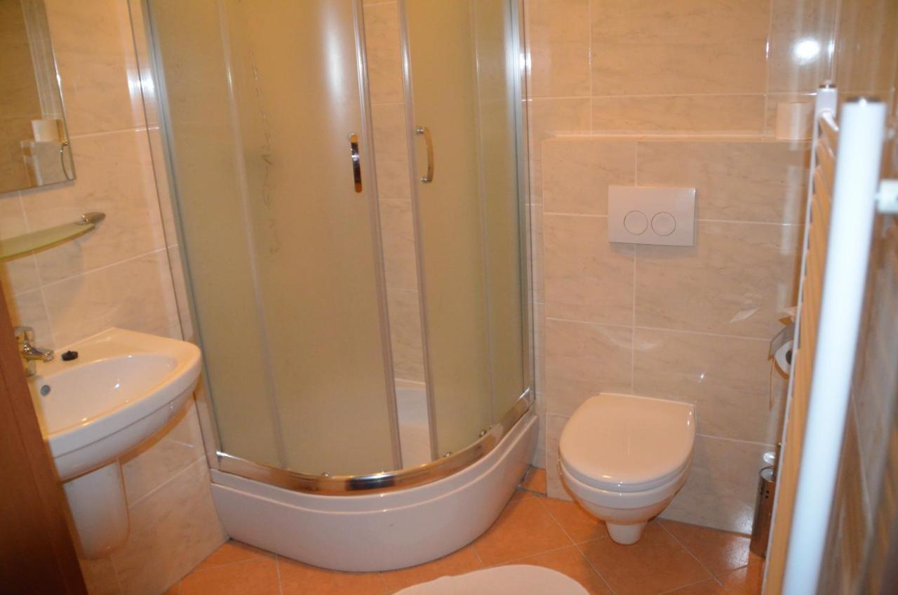 Hotel Tenis Chrzastowice Phòng bức ảnh